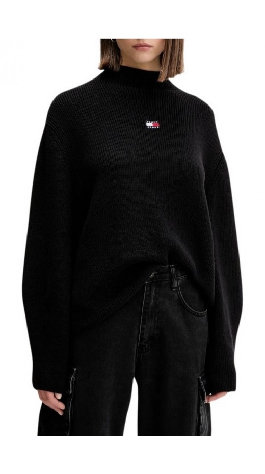 TOMMY JEANS MOCKNECK BADGE SWEATER ΜΠΛΟΥΖΑ ΠΛΕΚΤΗ ΓΥΝΑΙΚΕΙΑ BLACK