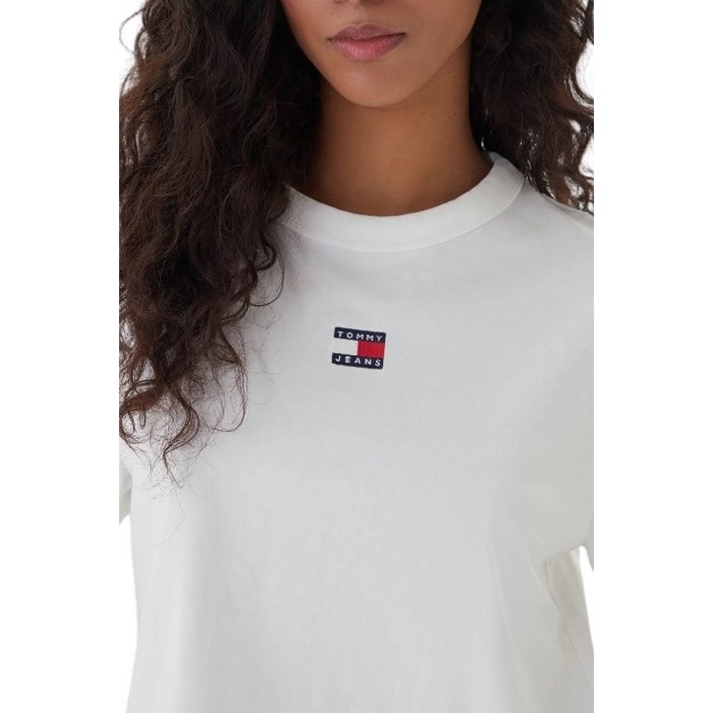 TOMMY JEANS BXY BADGE TEE EXT T-SHIRT ΜΠΛΟΥΖΑ ΓΥΝΑΙΚΕΙΑ ECRU