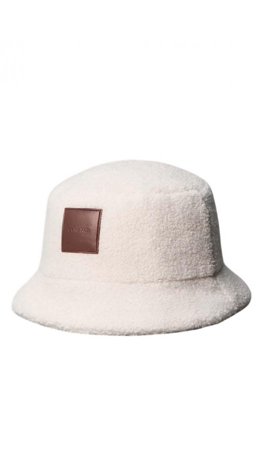 CALVIN KLEIN ALL-OVER SHERPA W/ PATCH BUCKET ΚΑΠΕΛΟ ΓΥΝΑΙΚΕΙΟ CREAMY WHITE