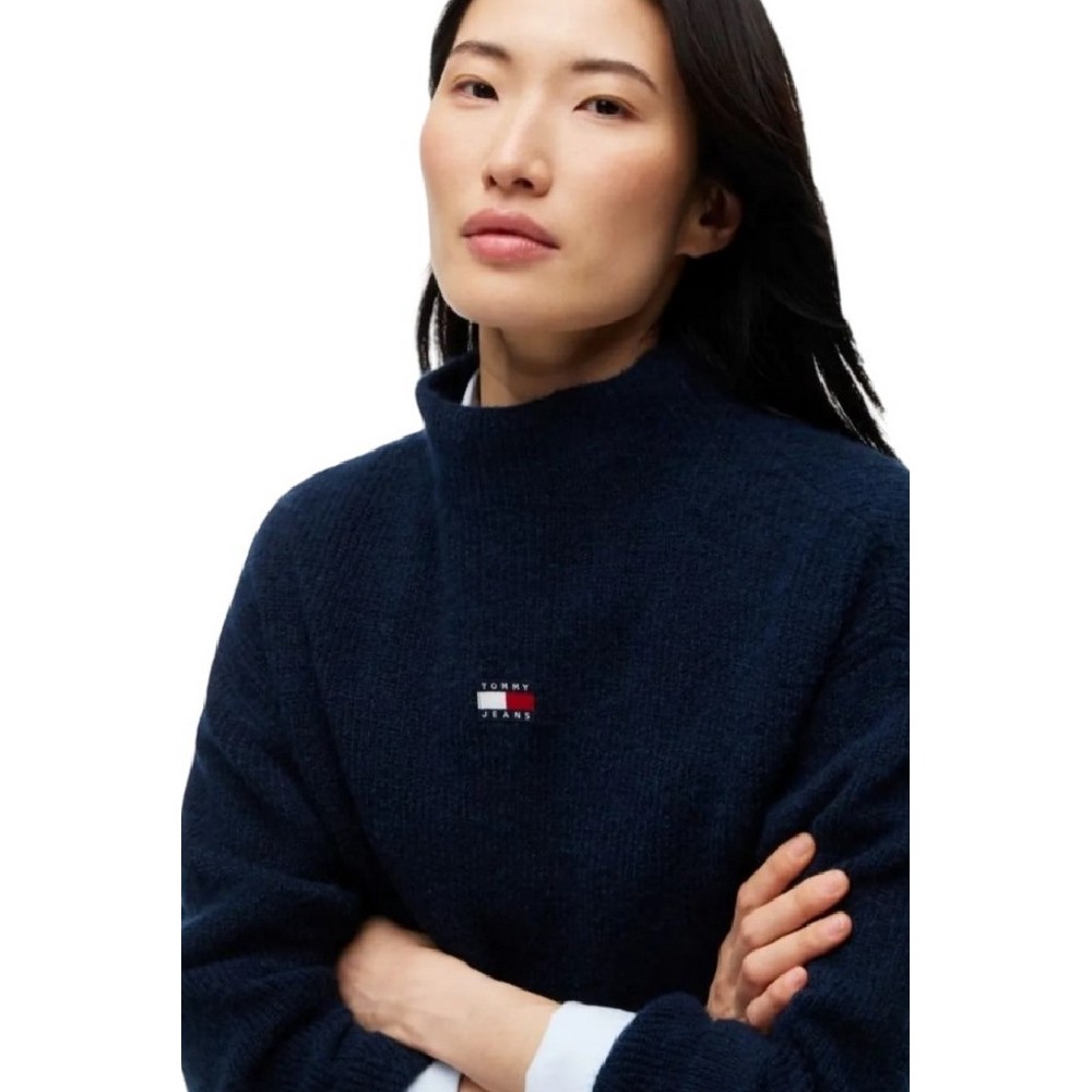 TOMMY JEANS CROP BADGE SWEATER ALPACA ΜΠΛΟΥΖΑ ΠΛΕΚΤΗ ΓΥΝΑΙΚΕΙΑ NAVY