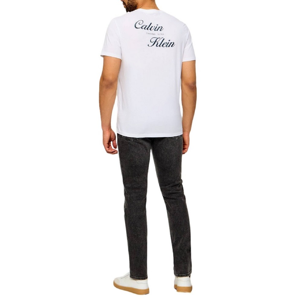 CALVIN KLEIN JEANS 30s EU CALVIN KLEIN RESRT GRA T-SHIRT ΜΠΛΟΥΖΑ ΑΝΔΡΙΚΗ BRIGHT WHITE