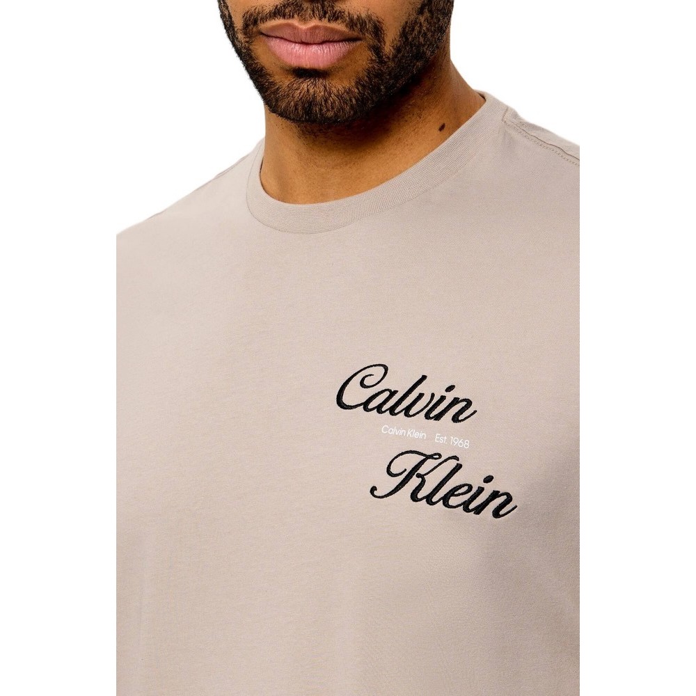 CALVIN KLEIN JEANS 30s EU CALVIN KLEIN RESRT GRA T-SHIRT ΜΠΛΟΥΖΑ ΑΝΔΡΙΚΗ BEIGE