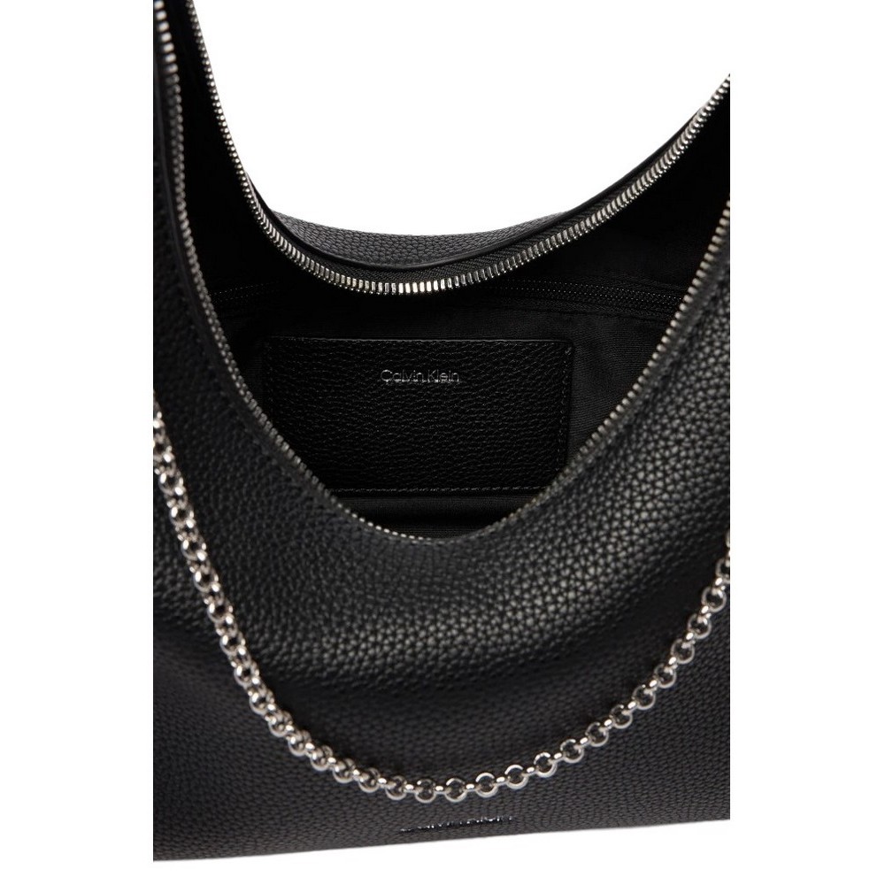 CALVIN KLEIN EMBLEM HW PEBBLE TOP ZIP HOBO ΤΣΑΝΤΑ ΓΥΝΑΙΚΕΙΑ BLACK