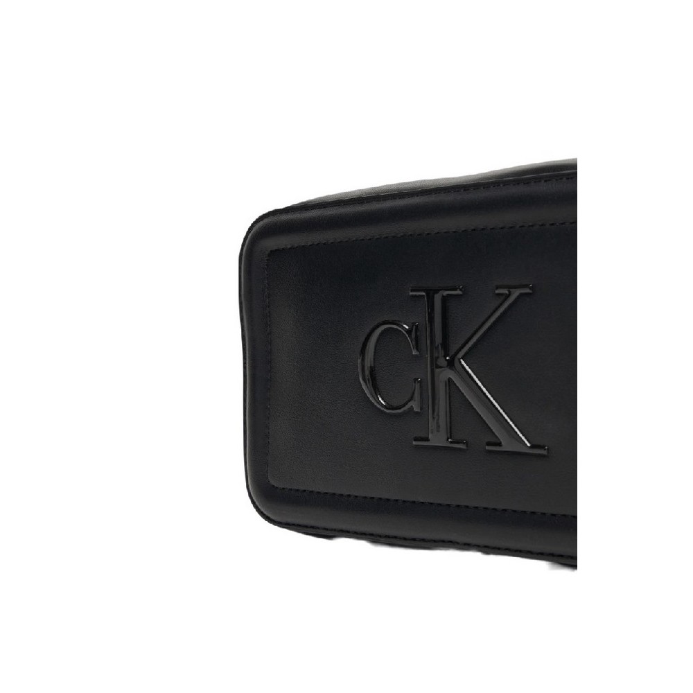 CALVIN KLEIN RAISED CK CAMERA BAG ΤΣΑΝΤΑ ΓΥΝΑΙΚΕΙΑ BLACK