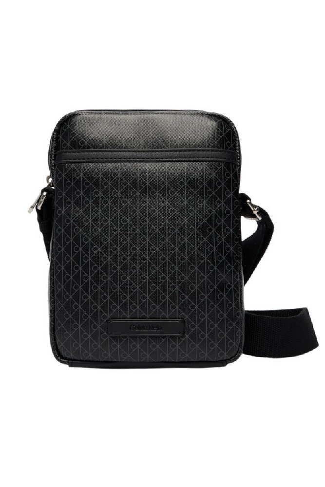 CALVIN KLEIN EMBLEM AOP COATED SLIM REPORTER ΤΣΑΝΤΑ ΑΝΔΡΙΚΗ BLACK