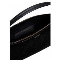 CALVIN KLEIN EMBLEM AOP DEBOSSED ELONGATED ΤΣΑΝΤΑ ΓΥΝΑΙΚΕΙΑ BLACK