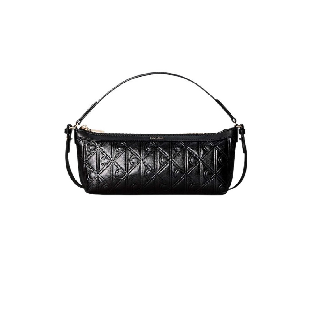 CALVIN KLEIN EMBLEM AOP DEBOSSED ELONGATED ΤΣΑΝΤΑ ΓΥΝΑΙΚΕΙΑ BLACK