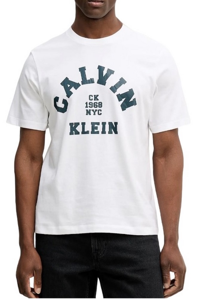 CALVIN KLEIN JEANS 20S LN CALVIN COLLEGE GRAPHIC T-SHIRT ΜΠΛΟΥΖΑ ΑΝΔΡΙΚΗ WHITE