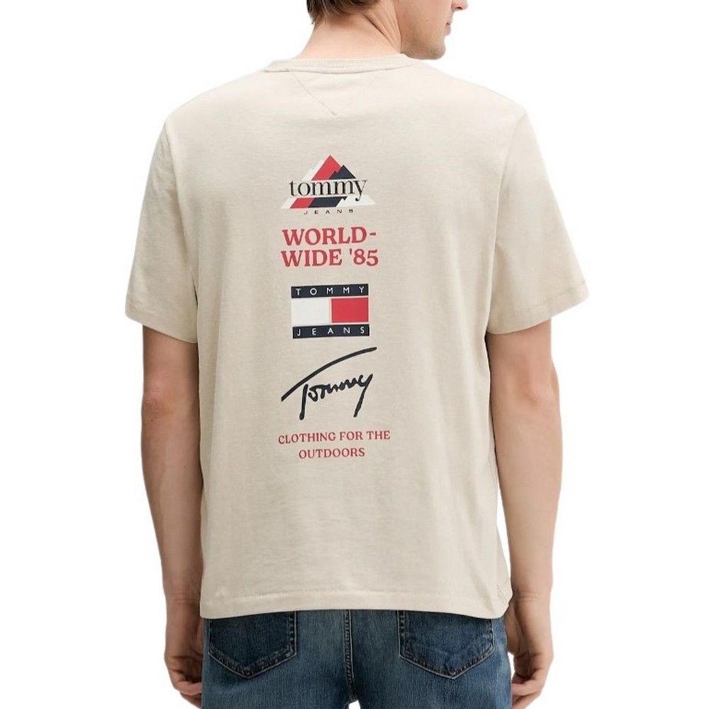 TOMMY JEANS TJM 90S PEAKS BACKPRINT TEE T-SHIRT ΜΠΛΟΥΖΑ ΑΝΔΡΙΚΗ BEIGE