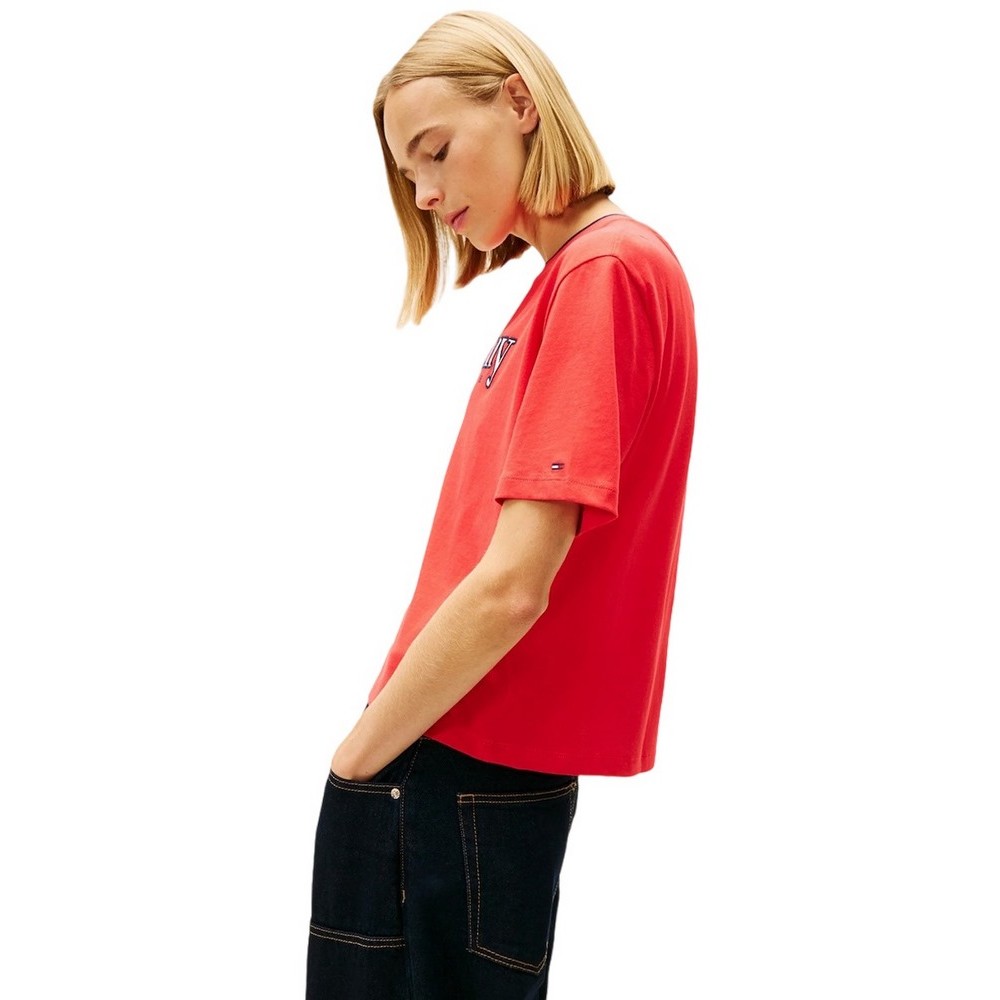 TOMMY JEANS  BXY TOMMY APPLIQUE TEE T-SHIRT ΜΠΛΟΥΖΑ ΓΥΝΑΙΚΕΙΑ RED