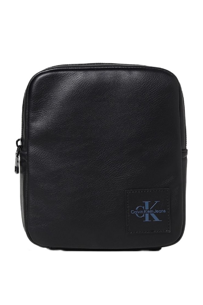 CALVIN KLEIN JEANS TAGGED REPORTER22 ΤΣΑΝΤΑ ΑΝΔΡΙΚΗ BLACK