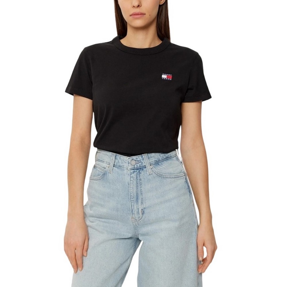 TOMMY JEANS REG BADGE TEE T-SHIRT ΜΠΛΟΥΖΑ ΓΥΝΑΙΚΕΙΑ BLACK