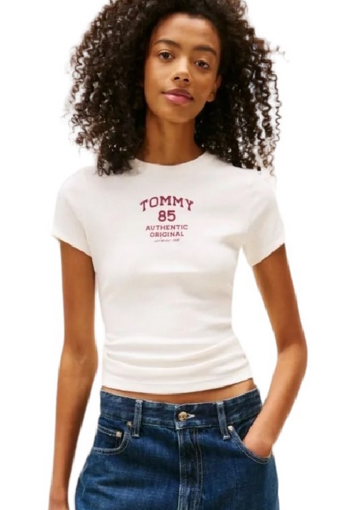 TOMMY JEANS SLIM TOMMY 85 RIB TEE T-SHIRT  ΜΠΛΟΥΖΑ ΓΥΝΑΙΚΕΙΑ OFF WHITE