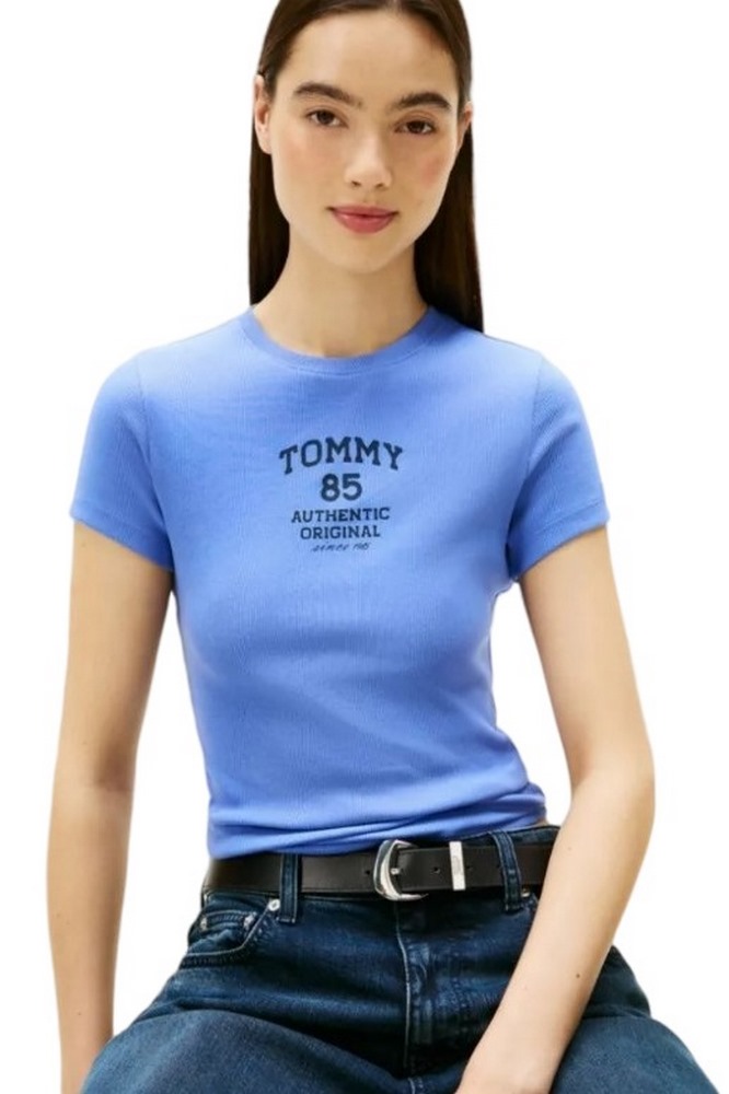 TOMMY JEANS SLIM TOMMY 85 RIB TEE T-SHIRT  ΜΠΛΟΥΖΑ ΓΥΝΑΙΚΕΙΑ CIEL