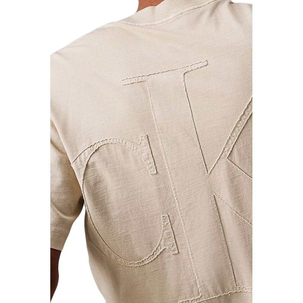 CALVIN KLEIN JEANS BOLD WASHED CK APPLIQUE TEE T-SHIRT ΜΠΛΟΥΖΑ ΑΝΔΡΙΚΗ BEIGE