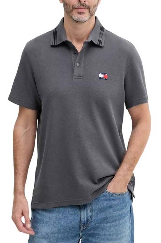 TOMMY JEANS REG BRANDED NECK POLO EXT T-SHIRT ΜΠΛΟΥΖΑ ΑΝΔΡΙΚΗ WASHED BLACK
