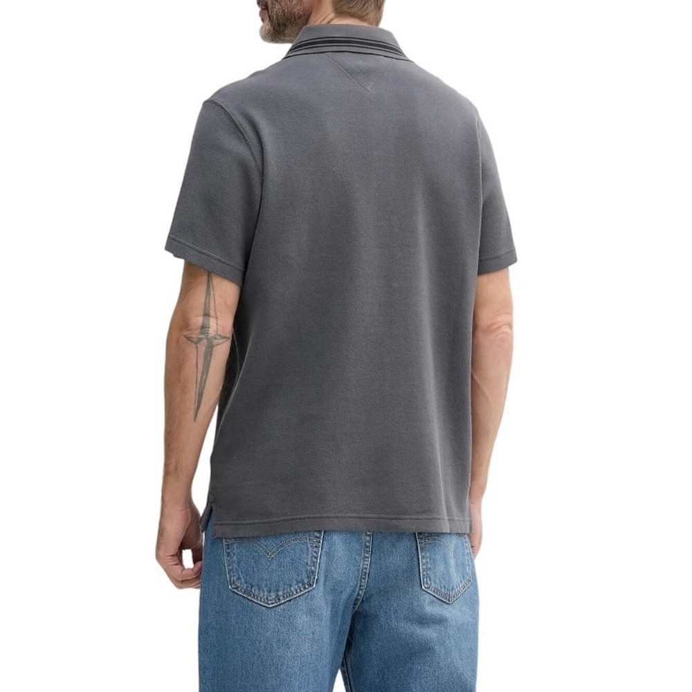 TOMMY JEANS REG BRANDED NECK POLO EXT T-SHIRT ΜΠΛΟΥΖΑ ΑΝΔΡΙΚΗ WASHED BLACK
