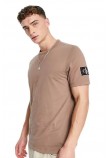 CALVIN KLEIN JEANS MONOGRAM SLEEVE BADGE REG TEE T-SHRT ΑΝΔΡΙΚΟ BROWN