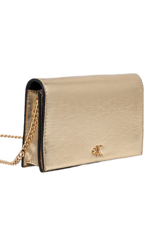 CALVIN KLEIN METALLIC WALLET ON CHAIN ΤΣΑΝΤΑ ΓΥΝΑΙΚΕΙΑ GOLD