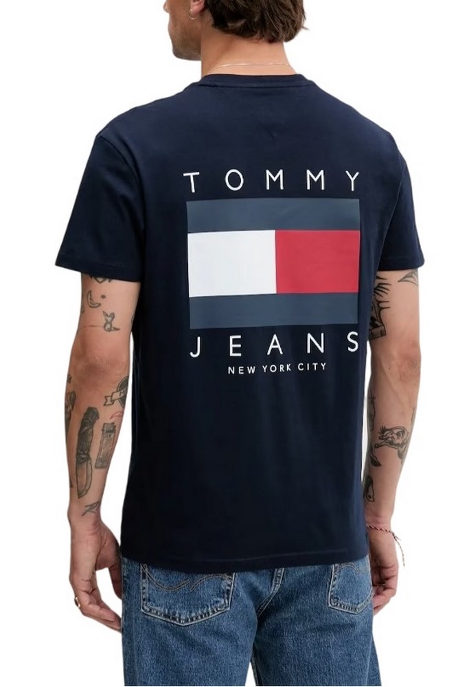 TOMMY JEANS REG FLAG GRAPH BCKPRNT T-SHIRT ΜΠΛΟΥΖΑ ΑΝΔΡΙΚΗ NAVY