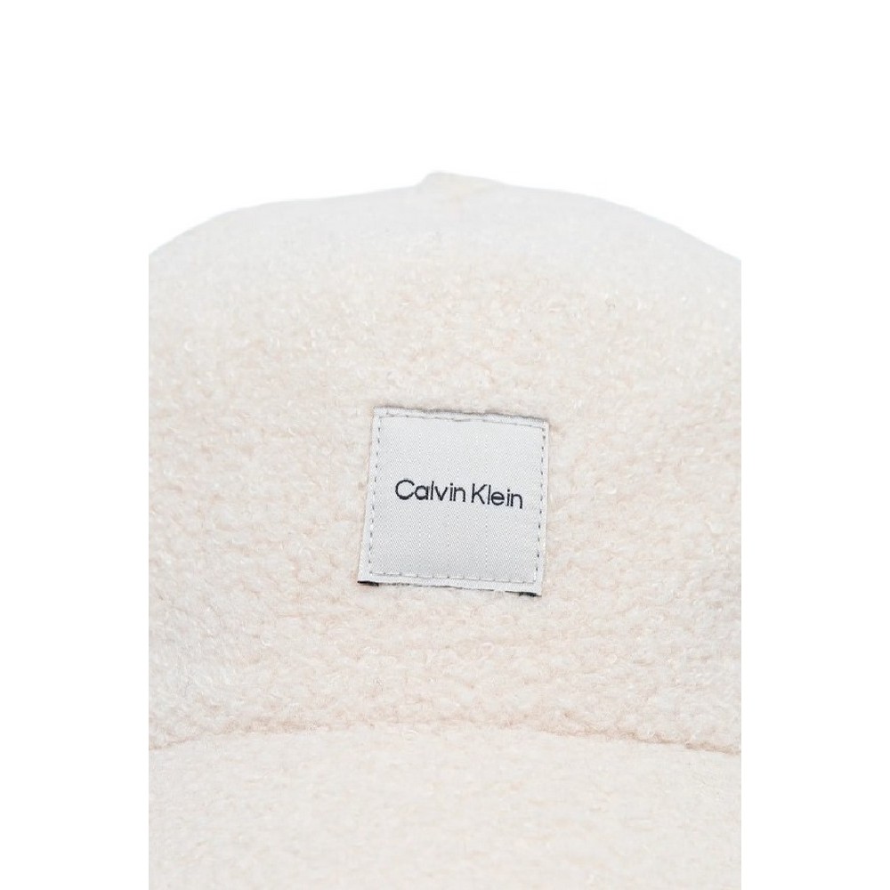 CALVIN KLEIN BOUCLE W PATCH CAP ΚΑΠΕΛΟ ΓΥΝΑΙΚΕΙΟ OFF WHITE
