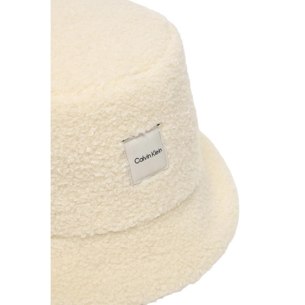 CALVIN KLEIN BOUCLE W PATCH BUCKET ΚΑΠΕΛΟ ΓΥΝΑΙΚΕΙΟ BEIGE