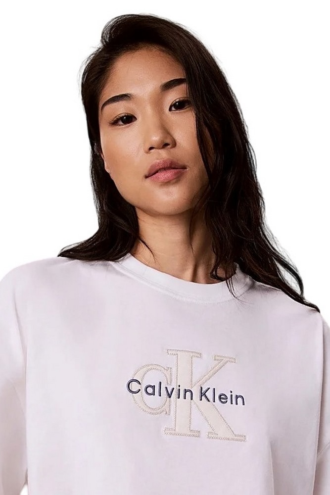 CALVIN KLEIN JEANS OS CROPPED DENIM APPLIQUE MONOLO T-SHIRT ΜΠΛΟΥΖΑ ΓΥΝΑΙΚΕΙΑ WHITE