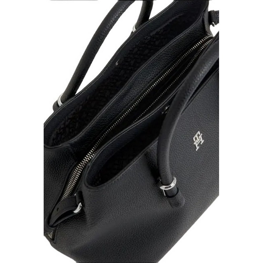 TOMMY HILFIGER TH EMBLEM SATCHEL ΤΣΑΝΤΑ ΓΥΝΑΙΚΕΙΑ BLACK
