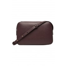 CALVIN KLEIN FOIL LOGO ELONGATED CAMERA BAG ΤΣΑΝΤΑ ΓΥΝΑΙΚΕΙΑ BORDEAUX