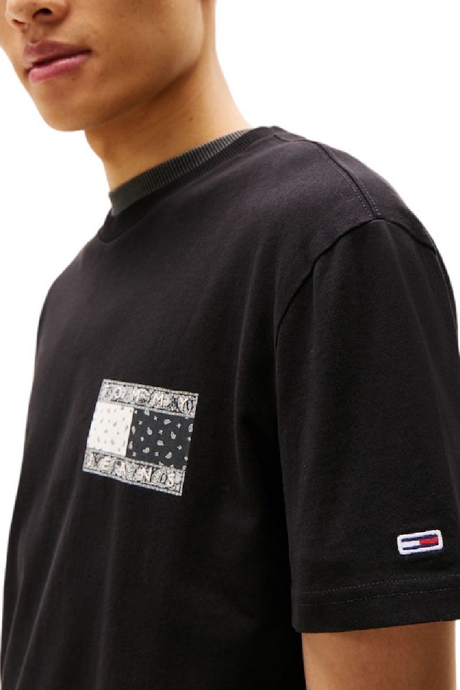 TOMMY JEANS REG PAISLEY FLAG TEE EXT ΜΠΛΟΥΖΑ ΑΝΔΡΙΚΗ BLACK