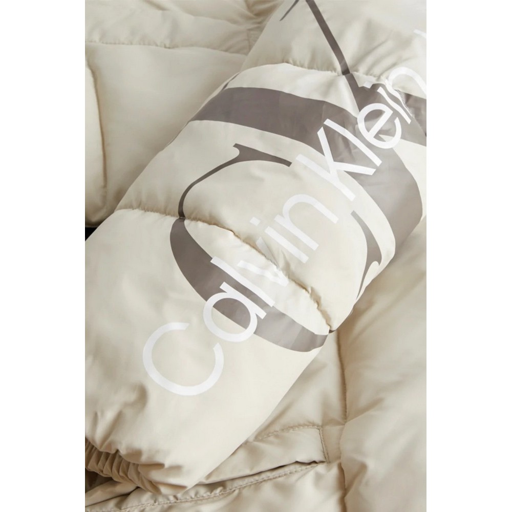 CALVIN KLEIN JEANS ESSENTIALS NON DOWN JACKET ΜΠΟΥΦΑΝ ΑΝΔΡΙΚΟ ECRU
